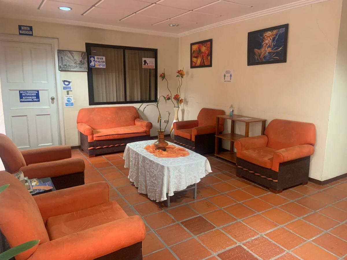 Hotel Mariscal Inn & Suite Cuenca Zewnętrze zdjęcie