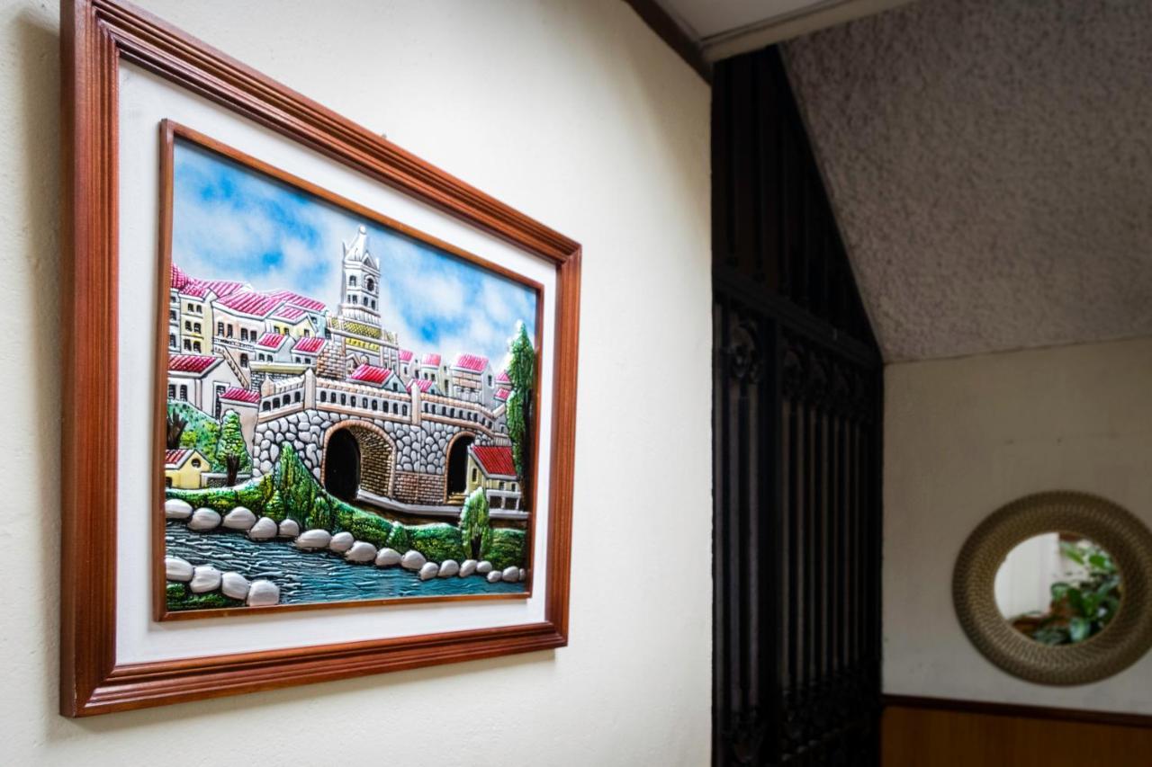 Hotel Mariscal Inn & Suite Cuenca Zewnętrze zdjęcie