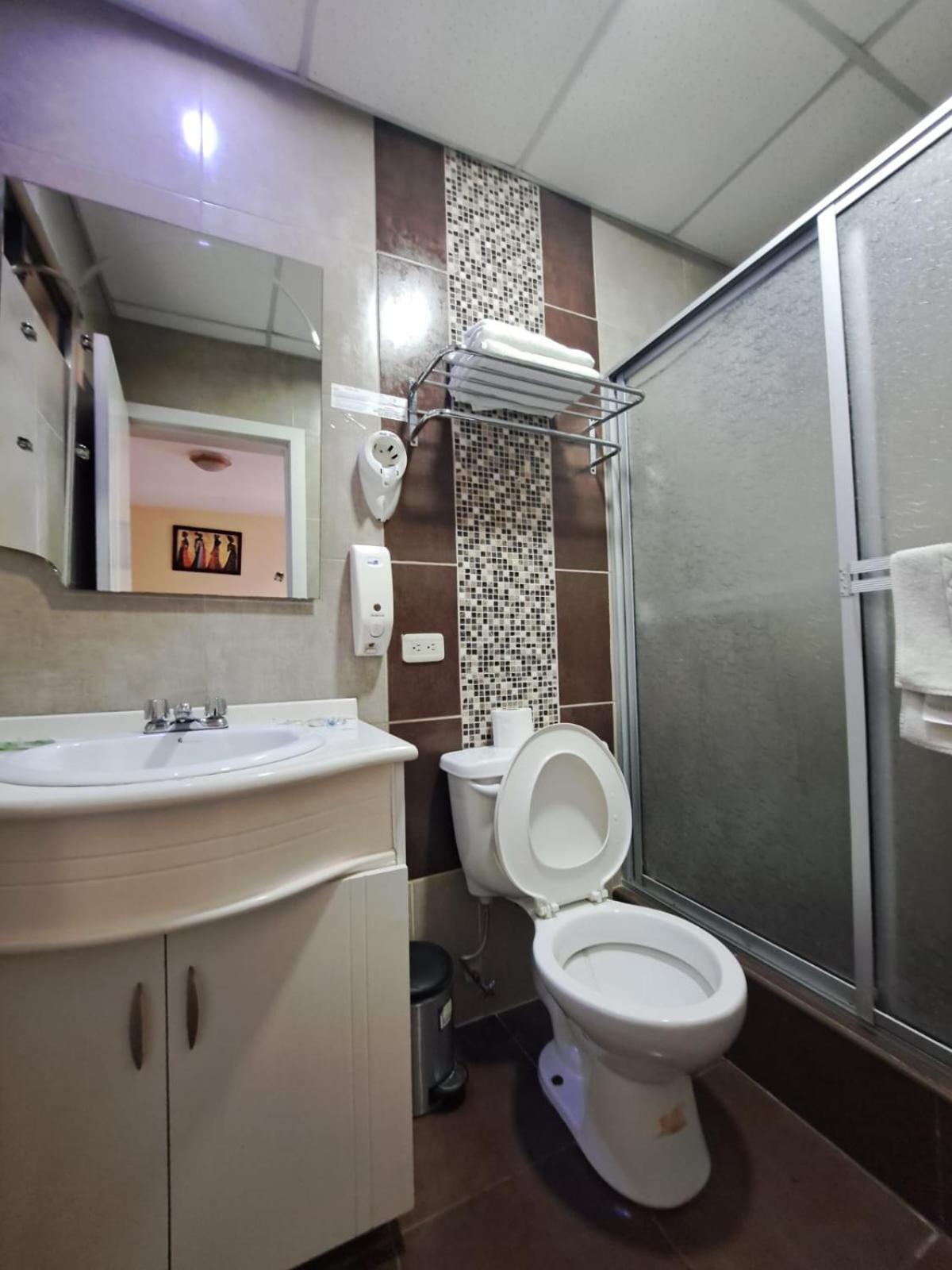Hotel Mariscal Inn & Suite Cuenca Zewnętrze zdjęcie